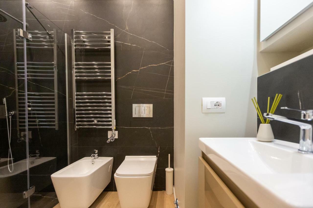Apartment Bocconi 1 Милано Екстериор снимка