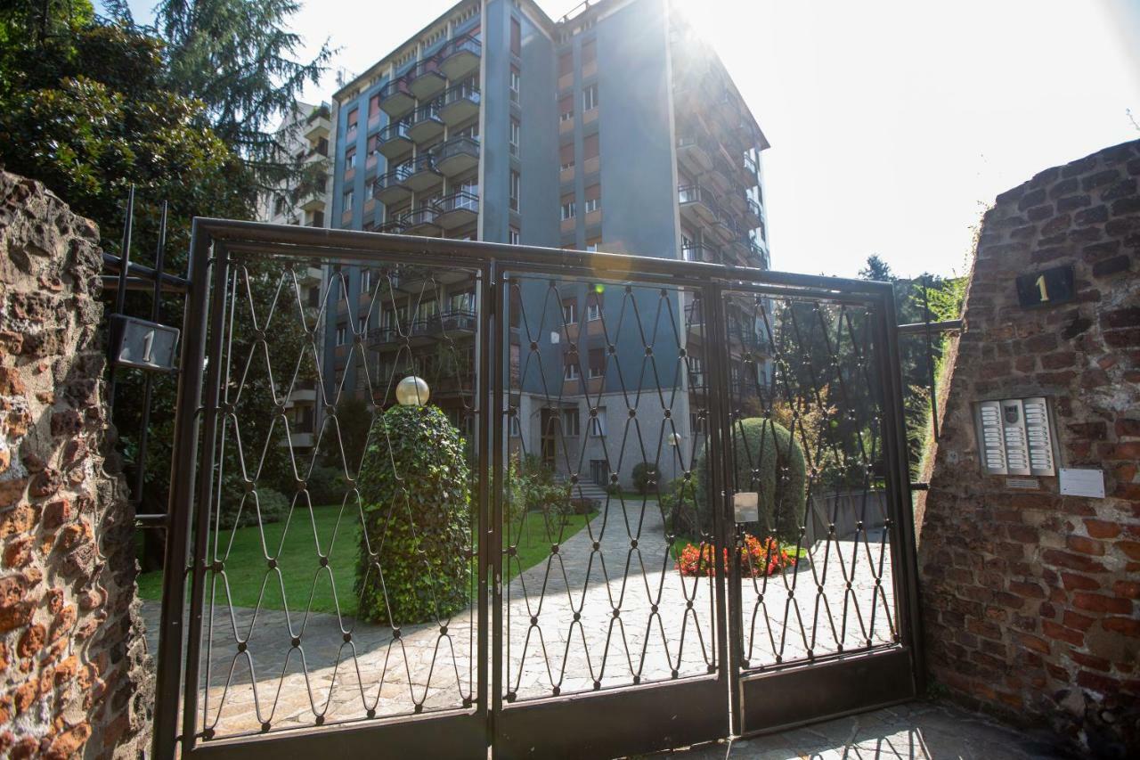 Apartment Bocconi 1 Милано Екстериор снимка